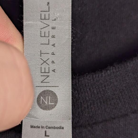 Lizzo T Shirt Large Black Next Level Apparel Holographic Logo Graphic Tee Unisex - Picture 2 of 4